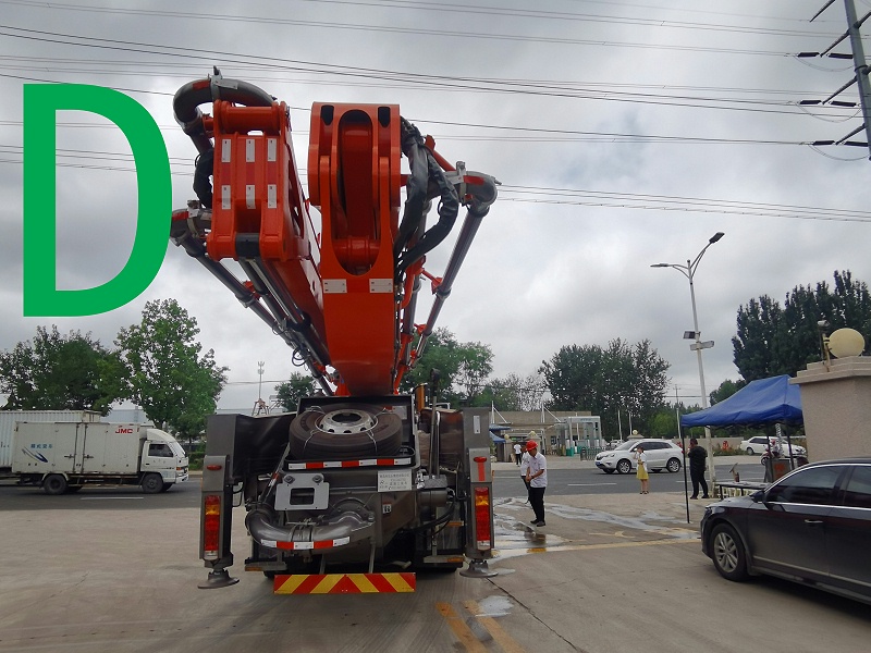 青島混（hún）凝土泵車價格 (24)