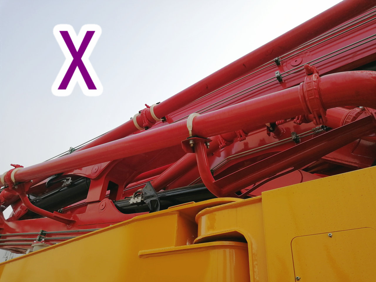 青島小（xiǎo）型混凝土（tǔ）泵車價（jià）格（gé） (3)