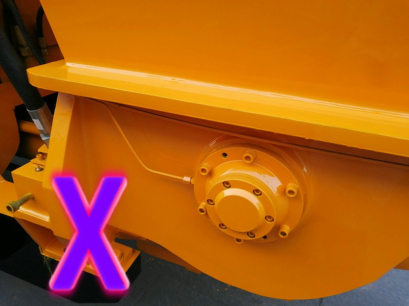 青島混凝（níng）土輸送（sòng）泵價格 (6)