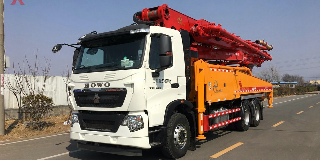 違規操作小（xiǎo）型混凝土泵車的幾種情況