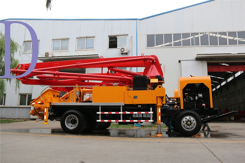 青島混凝土泵（bèng）車價格 (1)