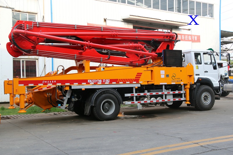 小型（xíng）泵車