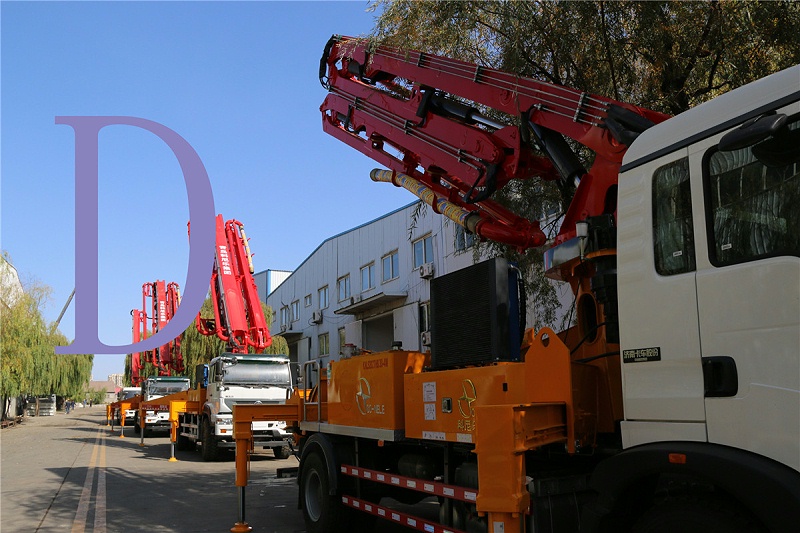 青島（dǎo）混凝土泵車價格 (11)