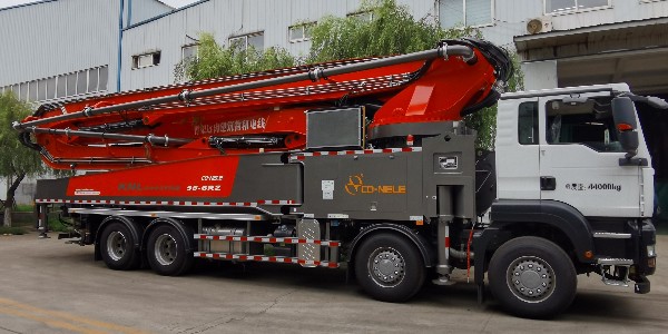 如何安（ān）全操作泵車的軟管