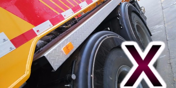 青島泵車價格分析，小型泵車和建築工人一樣重要（yào）