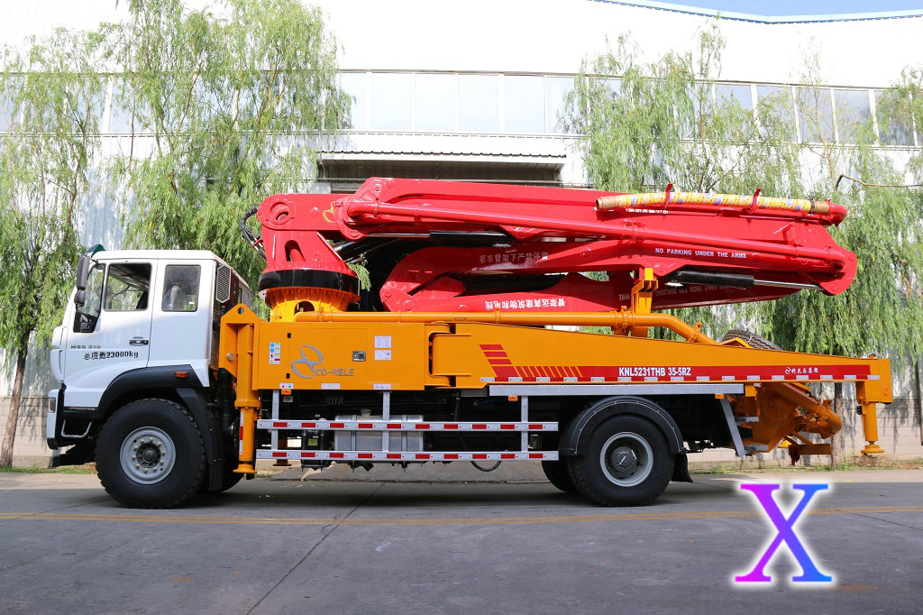 小（xiǎo）型泵車