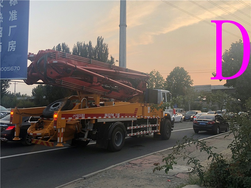 青島混凝土泵車（chē）價格 (4)