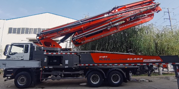 泵車的卸料抖髒了，要怎麽清洗