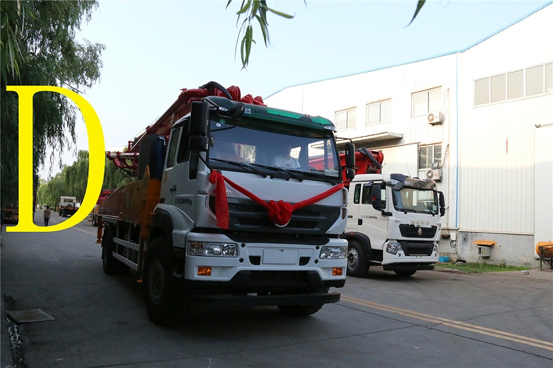 青島混凝土泵（bèng）車價格 (9)