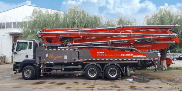 混凝土泵車泵（bèng）送施工方麵注意哪些