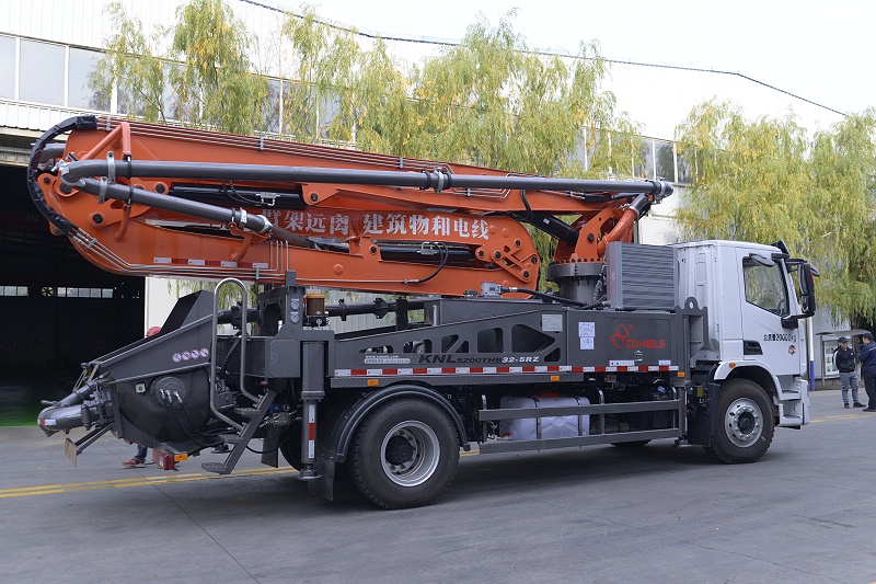 青島混凝土泵車（chē）價格 (4)