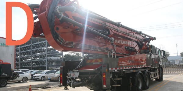 檢查泵車的各配件安全後再使（shǐ）用