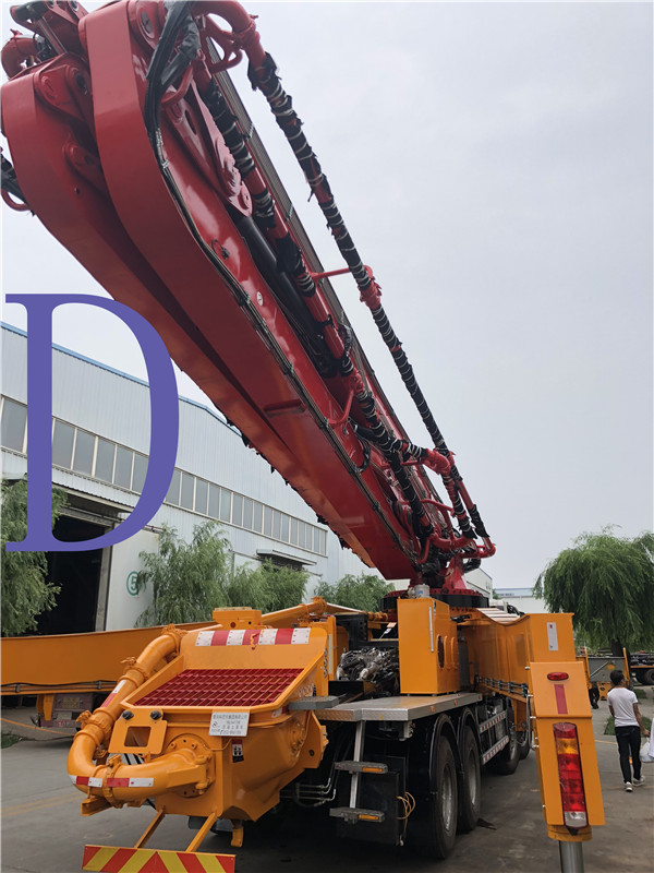 青島混凝土泵車價格 (3)