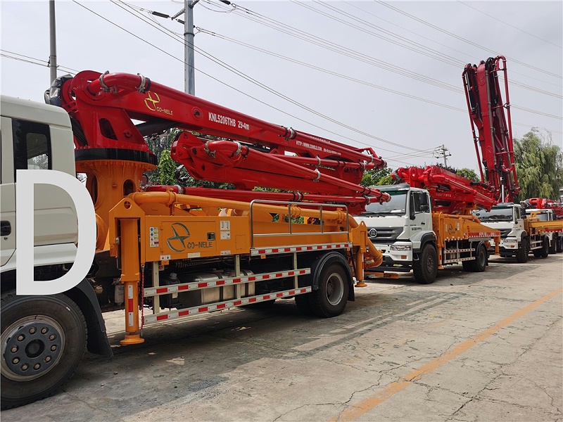 青島混凝（níng）土泵車價格 (8)