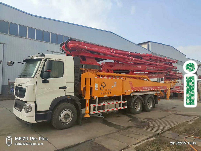 青島（dǎo）小型混凝土泵車價格 (21)