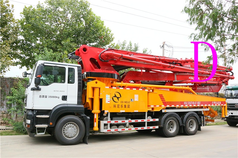 青島小型混（hún）凝土泵車價格（gé） (10)