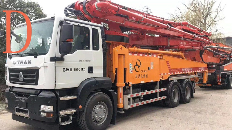 青島混（hún）凝土泵車價格 (9)