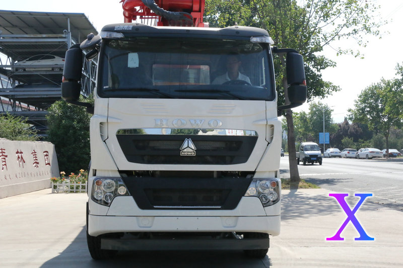 小（xiǎo）型泵（bèng）車