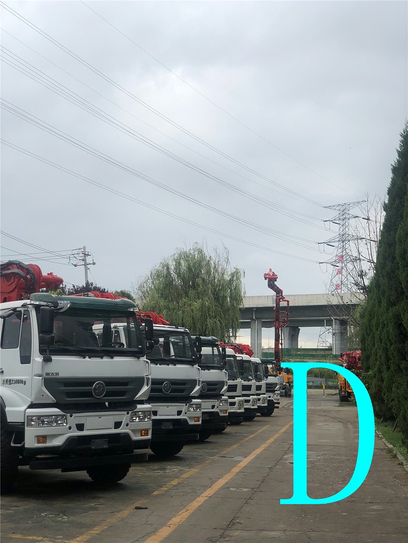 青島小型混凝土（tǔ）泵車價格 (12)