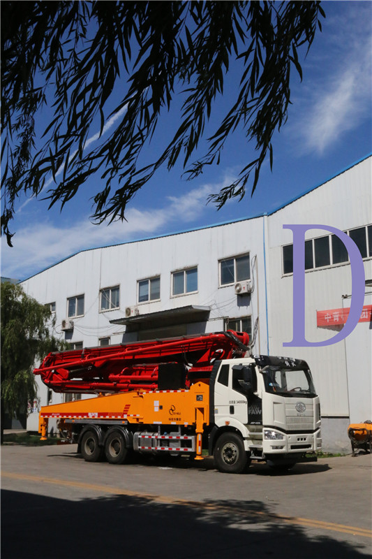 青島（dǎo）混凝土泵車（chē）價格 (4)