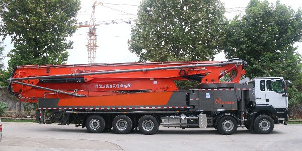 泵車開（kāi）機布料前注意哪（nǎ）幾點（diǎn）