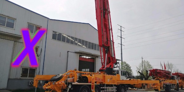 小科說泵車—小型混凝土泵車的油（yóu）液中（zhōng）跑進去（qù）空氣了怎麽辦？