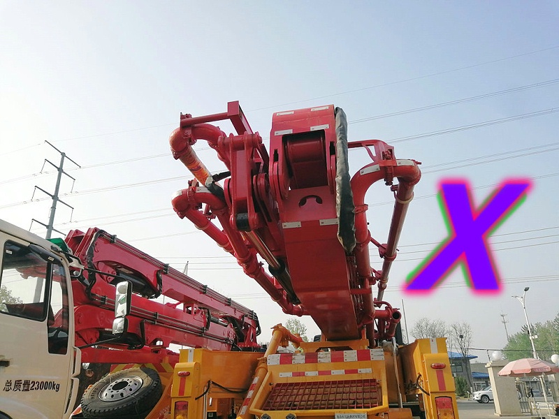 青島小型混凝土泵（bèng）車價格 (11)