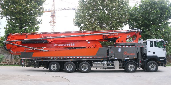 支撐（chēng）泵車時應選擇什麽（me）樣的場地？