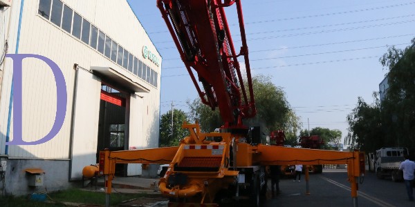 混凝土泵車（chē）和混凝土輸送泵有哪些區別你了解嗎