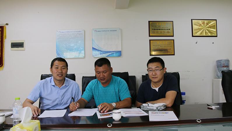 科尼樂混凝土機械（xiè）設備給（gěi）我司帶（dài）來很大的方便（biàn）