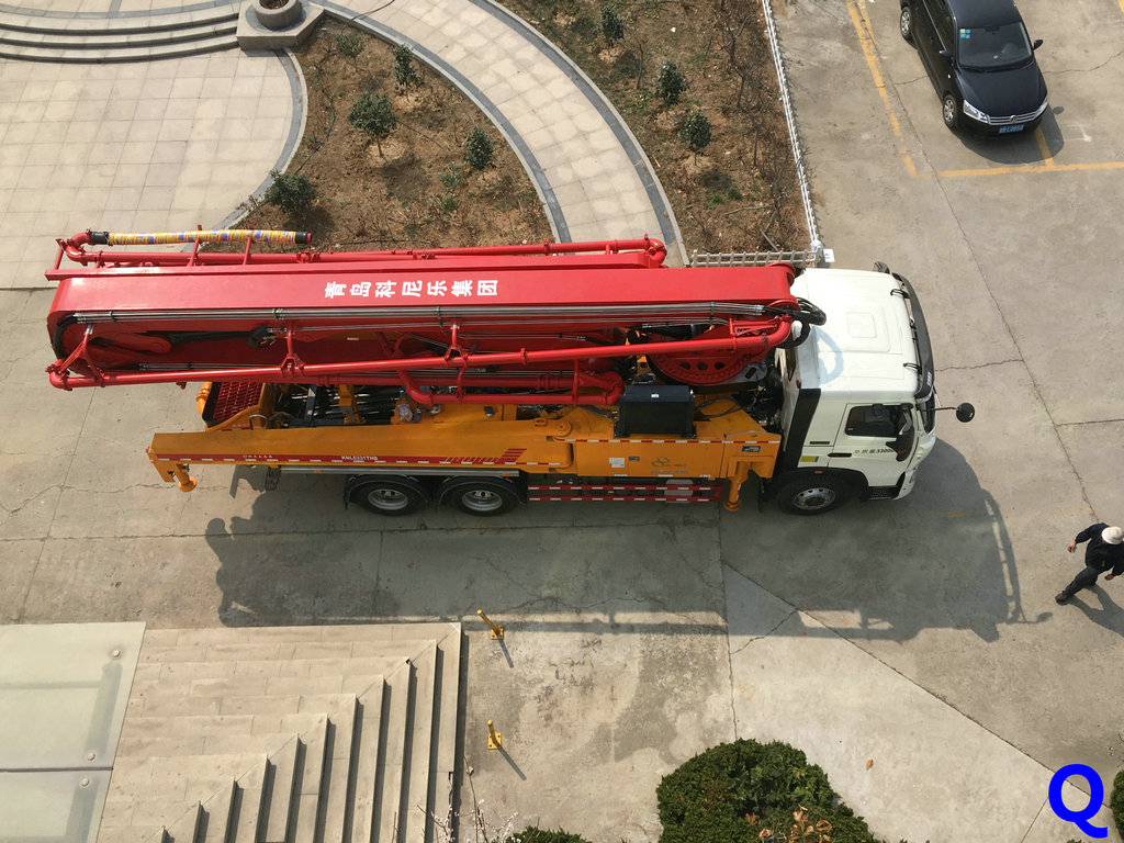 小型混凝土泵車，混凝土泵車，天泵，小（xiǎo）型（xíng）泵車