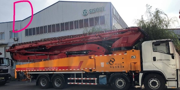 特（tè）殊環境下，小型混（hún）凝土泵車手應如何操作？