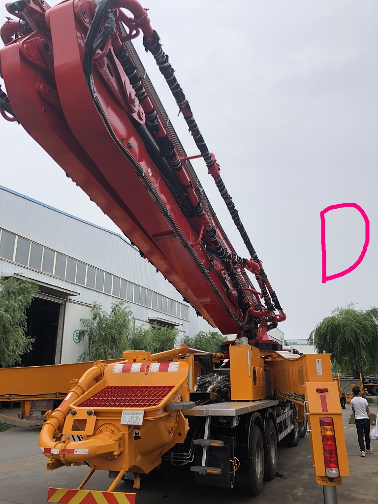 青島小型混凝土泵（bèng）車價格 (6)