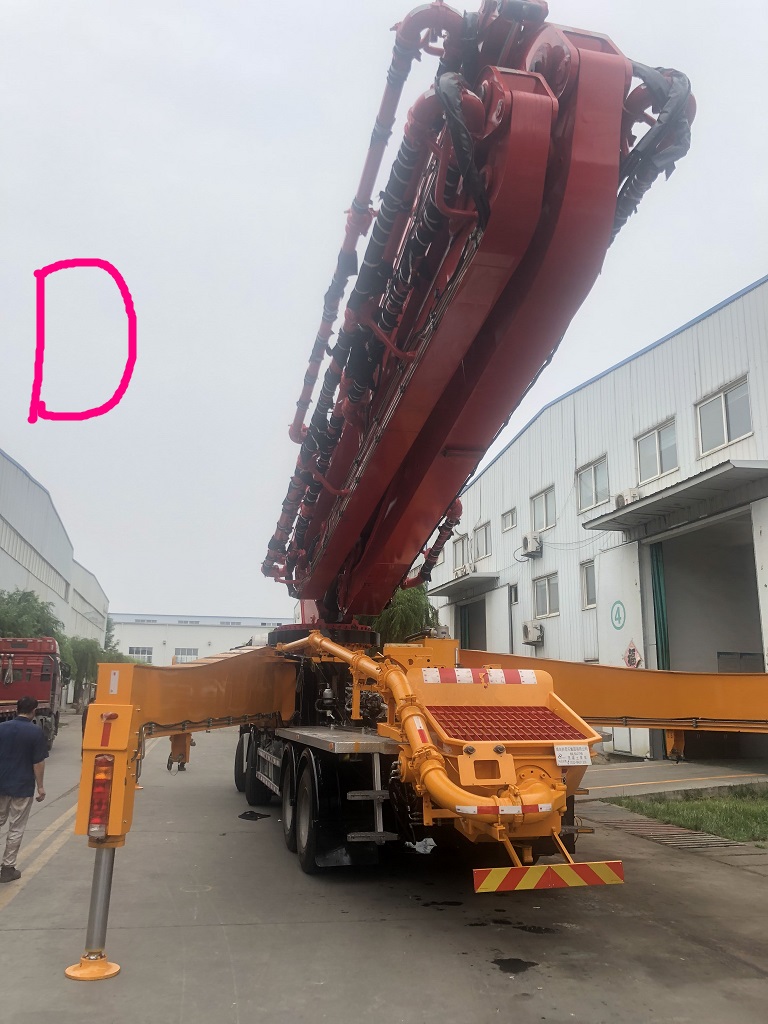 青（qīng）島小型混凝土泵車價格 (4)