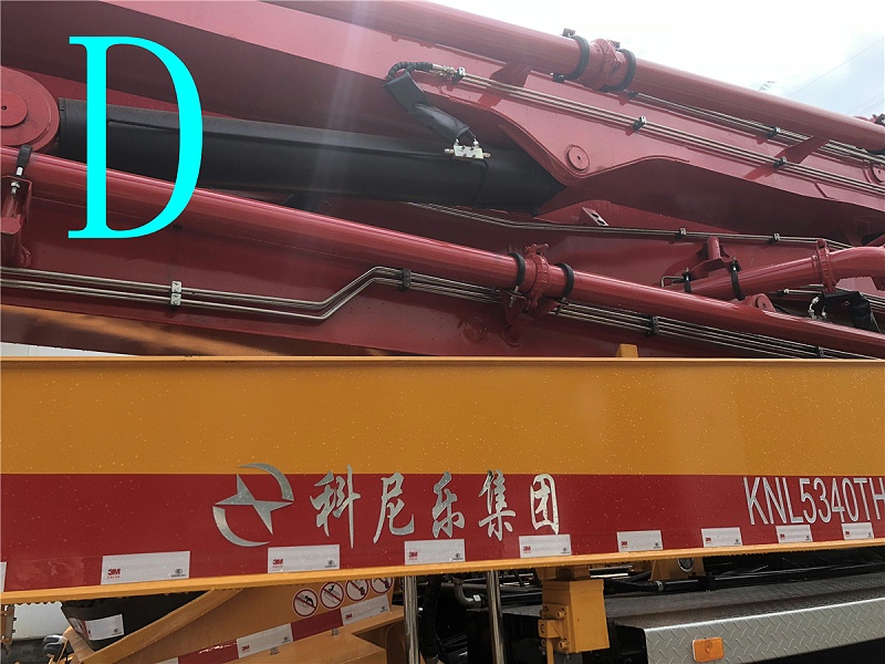 青島小（xiǎo）型混凝（níng）土泵車價格 (6)