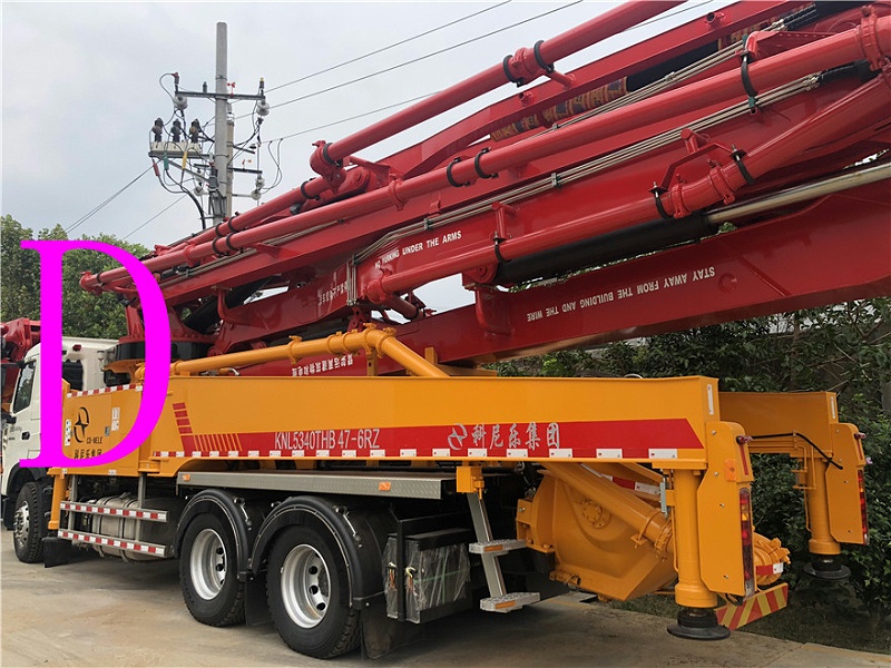 青島（dǎo）混（hún）凝土泵車價格 (10)