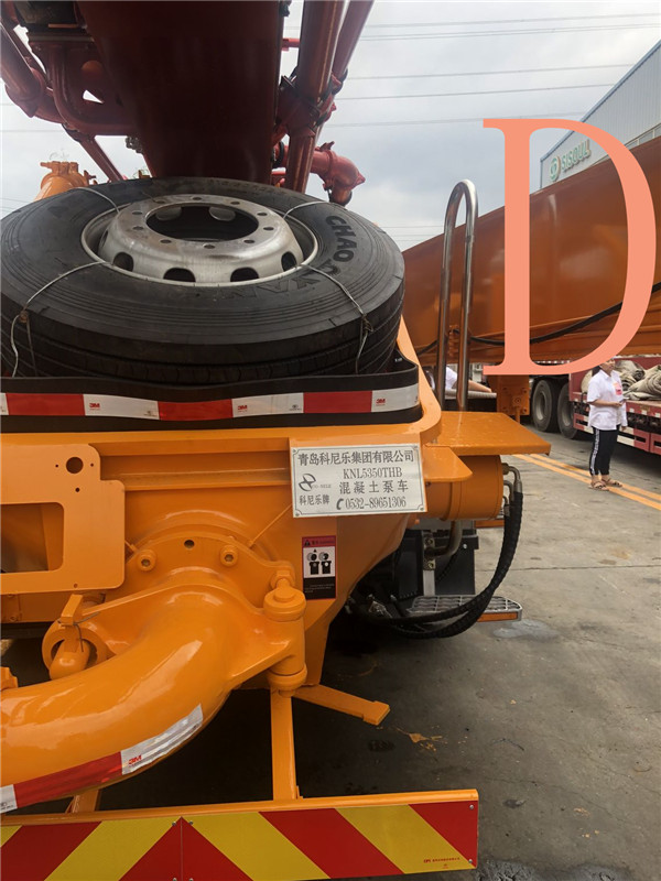 青島混（hún）凝土泵車價格 (6)