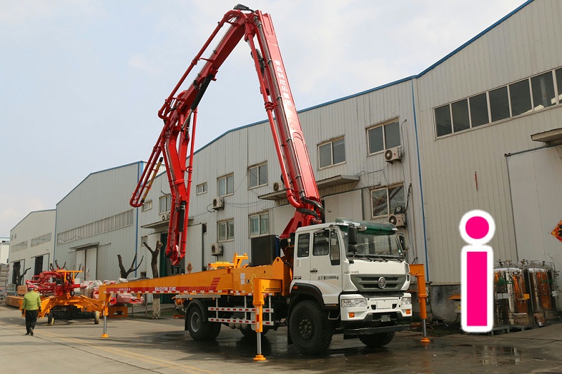 青島（dǎo）小型混凝土泵車價格（gé） (31)