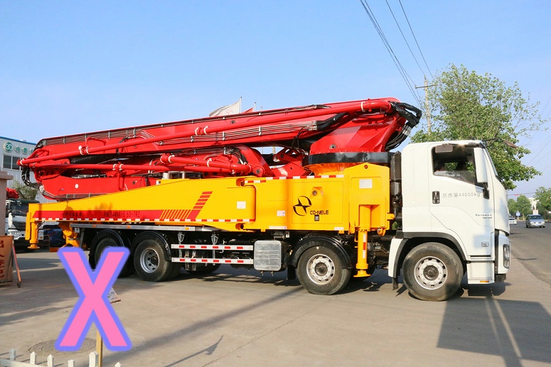 青島小型混（hún）凝土泵車價格 (20)