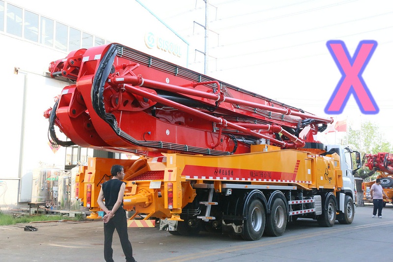 青島小型（xíng）混凝土（tǔ）泵車（chē）價格（gé） (4)