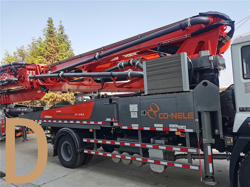 青島（dǎo）混凝（níng）土（tǔ）泵車價格 (5)