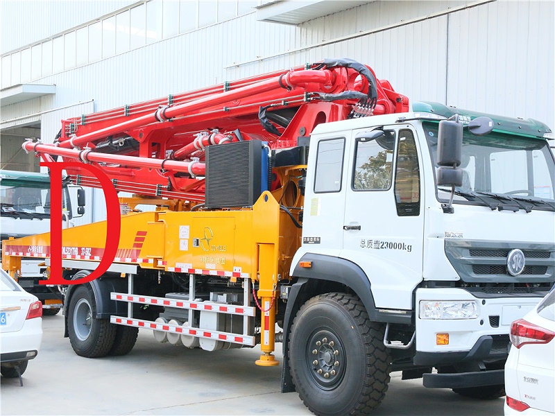 青島混凝土泵（bèng）車價格 (8)