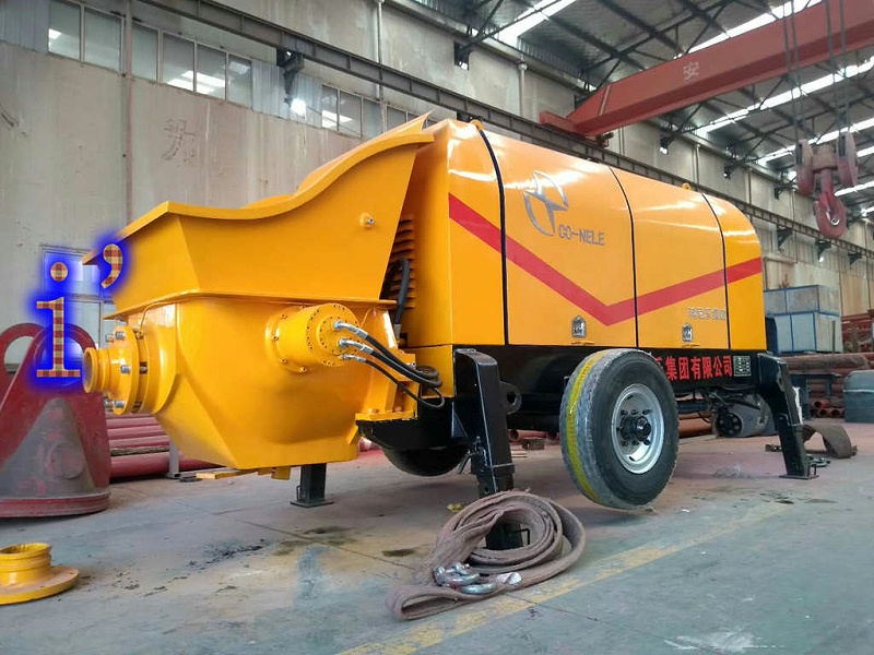 青島混（hún）凝土輸送泵價格 (22)