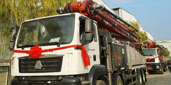 泵（bèng）車在操作過程中要注（zhù）意哪些