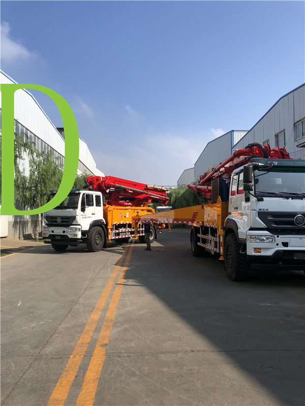 青（qīng）島混（hún）凝土泵車價格 (2)