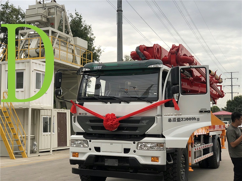 青島（dǎo）混凝（níng）土泵車價格 (17)