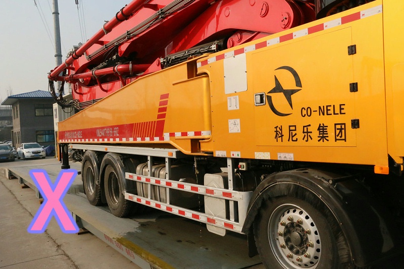 青島小型混（hún）凝土泵車價格 (30)