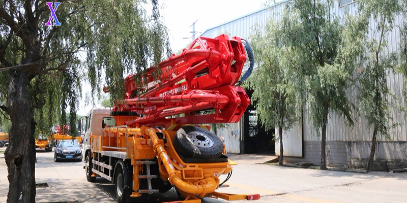 小型（xíng）混凝土泵車蓄電池的保養——科尼樂