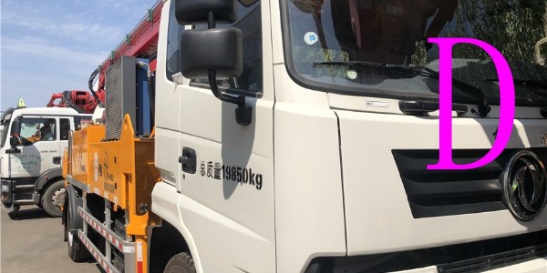 小型混凝（níng）土泵車換活塞麻（má）煩？科尼樂教您幾招