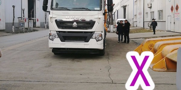 小（xiǎo）型泵車施工時受水灰比因素（sù）的影（yǐng）響有多大，來看看我的分析